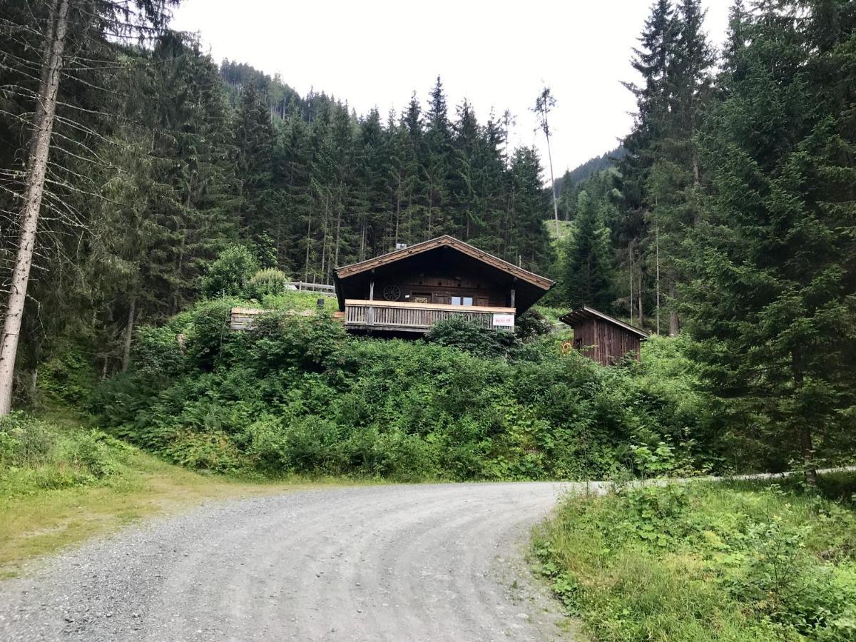 Wasserfallhuette Saalbach Exterior foto