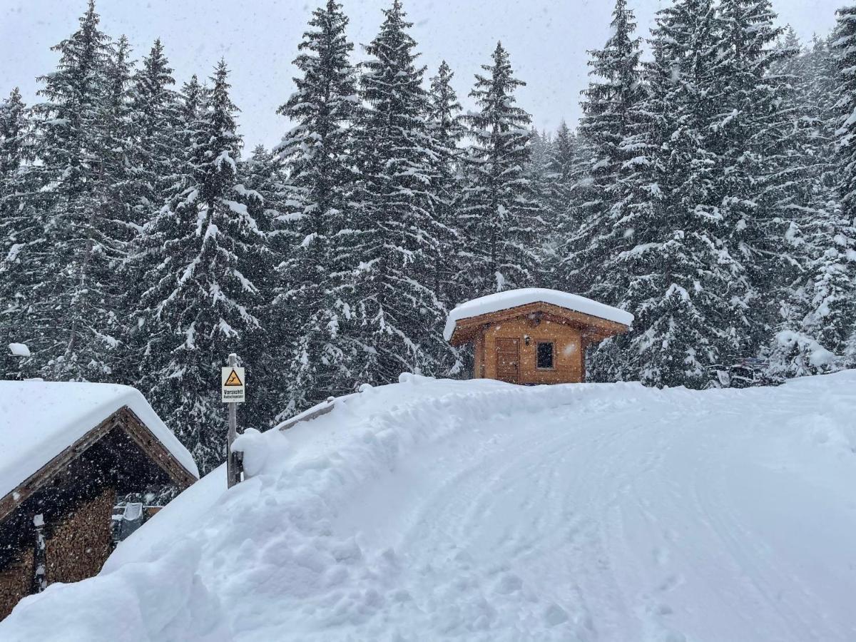 Wasserfallhuette Saalbach Exterior foto